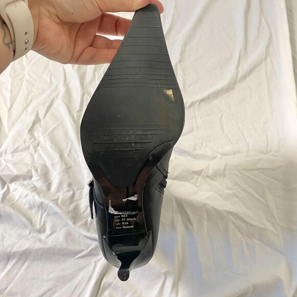 Bakers Helena Black Smooth Leather Pointy Toe Silver Buckle Stiletto Boots US 7 - Picture 5 of 8